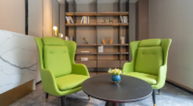 Borrman Hotel (Yulin Bus Terminal Shizijie)