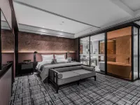 Qingdao Baoyong Fengyue Hotel (Century Park | Youth Football Stadium Branch) Hotels near Chengyang District
