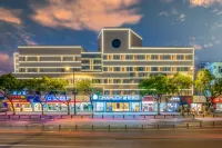 CHAMJOY Hotel (Jiaxing Nanhu Moon River Ancient Street) Hotel dekat Dressing Table of Xi Shi in Jinming Temple