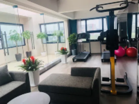 長沙華文美森酒店（高鐵南站雨花區政府店）