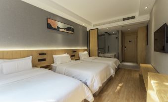 the L Hotel (Hongya Central Plaza Store)