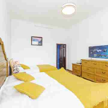 Rainbow   Villa Rooms