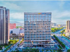 Nanchang Xiyun Hotel (Xinjian New Town Wuyue Plaza)