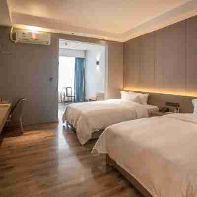 โรงแรมจอยเออซ์ Rooms