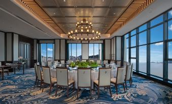 Jinzhou Blossom Hotel