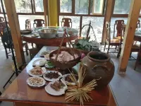 Fangshan Courtyard