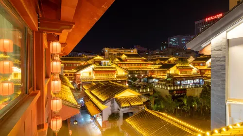 Kunming Jinlangyuan Hotel (Nanping Pedestrian Street Jinma Bijifang Branch) - 3-نجوم