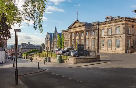 Hotel Colessio Отели в г. Бридж оф Аллан