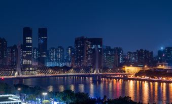 Yishang Hotel (Guangzhou Donghu Subway Station Dashatou Zhujiang Night Tour Marina Branch)