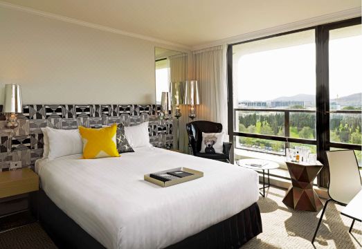 QT 캔버라 호텔 외관