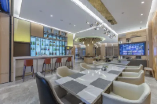 โรงแรมโมแรน (สถานีรถไฟหยินโซว วันดา หนิงป่อ)