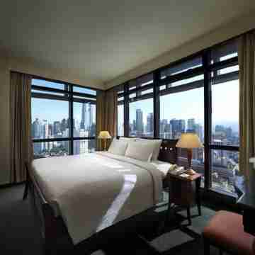 Real Point Suites at Times Square Rooms