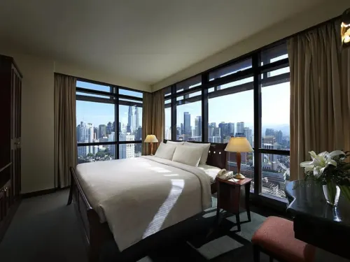 Real Point Suites at Times Square - Beach
