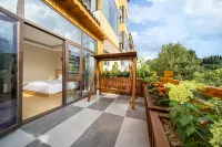 醉夢仙霖民宿（荔波小七孔景區東門售票大廳店） 鄰近瑤族文化展示廳的酒店