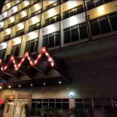 民都魯麗華酒店 Hotel Exterior