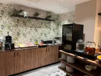 Floris Arlequin Grand Place Hotel Brussels - breakfast