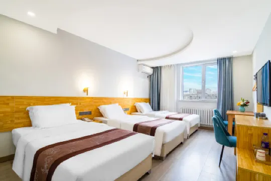 Dalian Aojia Business Hotel (Xi'an Road Commercial Street Xianggong Street Subway Station Branch)