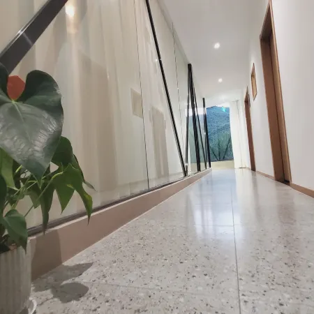Jiuhuashan Yanqi Lake Bay Hotel