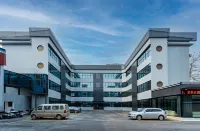 Youcheng Hotel (Zhongxingcheng Wetland Park Branch) - parking