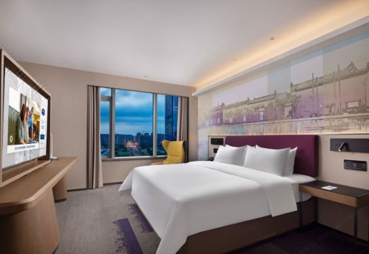 햄튼 바이 힐튼 조식 공간