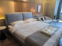 Sweetome Boutique Apartment (Qingdao May Fourth Square Ningxia Road Subway Station) Hotel di Qingdao