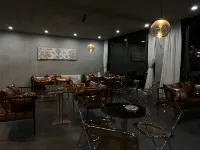 Shiyihao Shanju (Kangding Liuliucheng Branch)