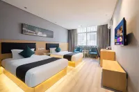 Junyi Select Hotel (Wuyi Hushan Square Store)