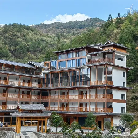 Legendary Shangbao Smart Home Inn