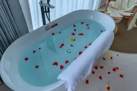 Xueshanxia Homestay