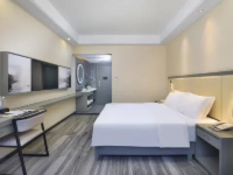 Wing  Hotel  GuiLin-Central  square Hotels in Guilin