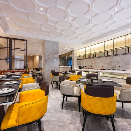 Vienna International Hotel (Xi'an Xianyang International Airport) Отели в г. Сяньян