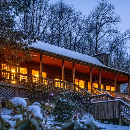 Mount Mitchell Eco Retreat