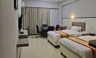 Xuwen Jingang Hotel