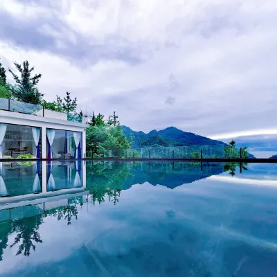 QianYuQianXun Hot Spring Homestay Hotel berhampiran Rear Mt.Qingcheng