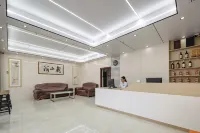 晶品源飯店（賀州市中醫醫院繽紛環球城店） - 2 星級