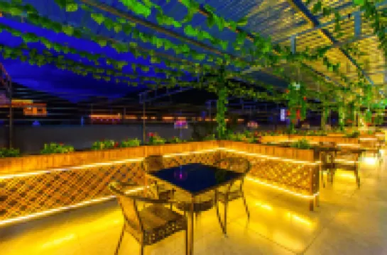 Xiduo Hotel （Ganzi Batang County Government Store）