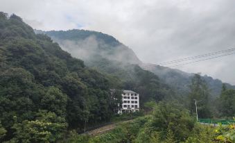 Sanqingshan Taoyuan Inn