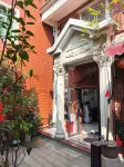 Juyuan Homestay (Quanzhou West Street Bell Tower Store) Hotels near Jingshan Cultural and Creative Park · Air-Raid Shelter 1977