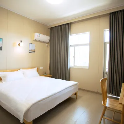 Haiyan Shanwaiju Chinese Inn (Nanbei Lake) Hotels near Butterfly Island