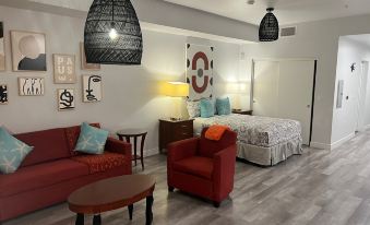StaysPro - Hollywood Homes Minutes to Everything Spacious and Free Parking
