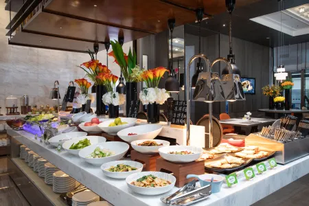 Hampton by Hilton Shantou Railway Station Отели рядом с достопримечательностью «Kelong Trees Garden»