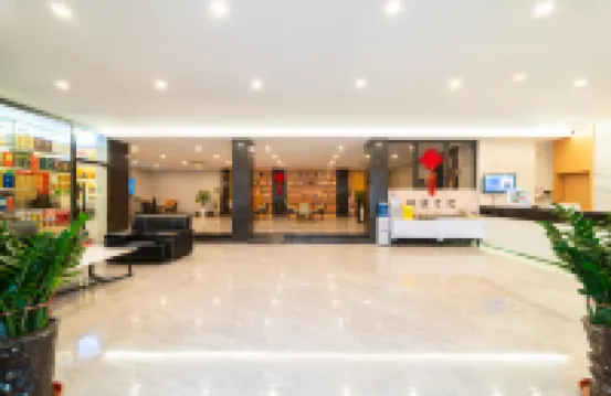 柏致飯店（普寧站普寧國際商品城店）