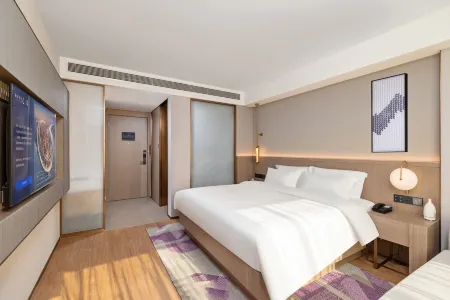 Lavande Hotel Jinzhou Beizhen Отели в г. Бейчжэнь