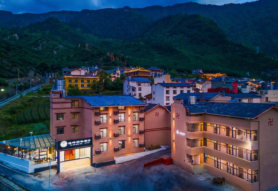 hotel overview picture