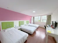 Kunshan Rongding Hotel (Yushan Square Subway Station Branch)