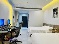 Yilanxuan E-sports Homestay (Fangchenggang Fourth High School Decheng Food Street)