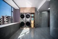 Ezzi Hotel (Lianzhou Panyu Road Branch) - موقف سيارات