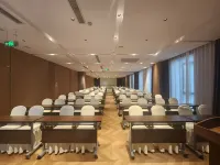 Golden Tulip South Lake Jiaxing