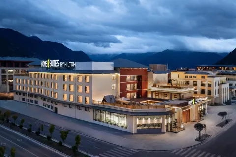 HOME2 SUITES BY HILTON LINZHI YUTUOLU