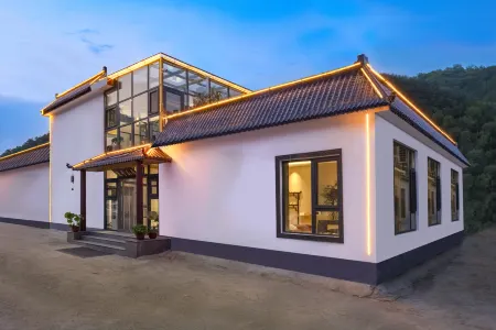 Wutai Mountain Hidden Mountain Residence Отели рядом с достопримечательностью «Jinge Temple»